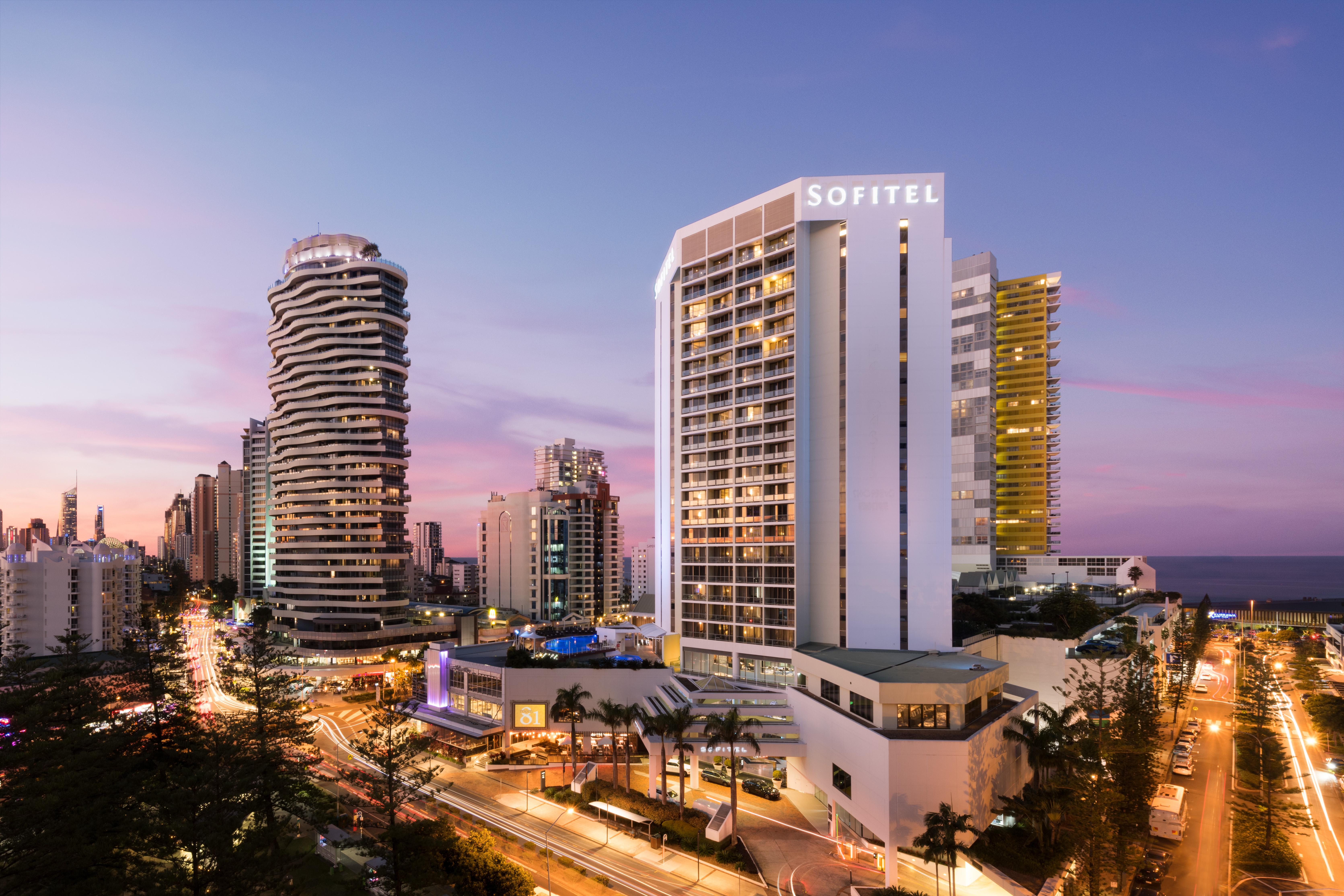 Sofitel Gold Coast Broadbeach Dış mekan fotoğraf Sofitel Legend The Queen's Land
